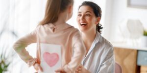 Scopri di più sull'articolo Festa della Mamma e oncologia: un messaggio di forza e speranza. Anche nei giorni più difficili.